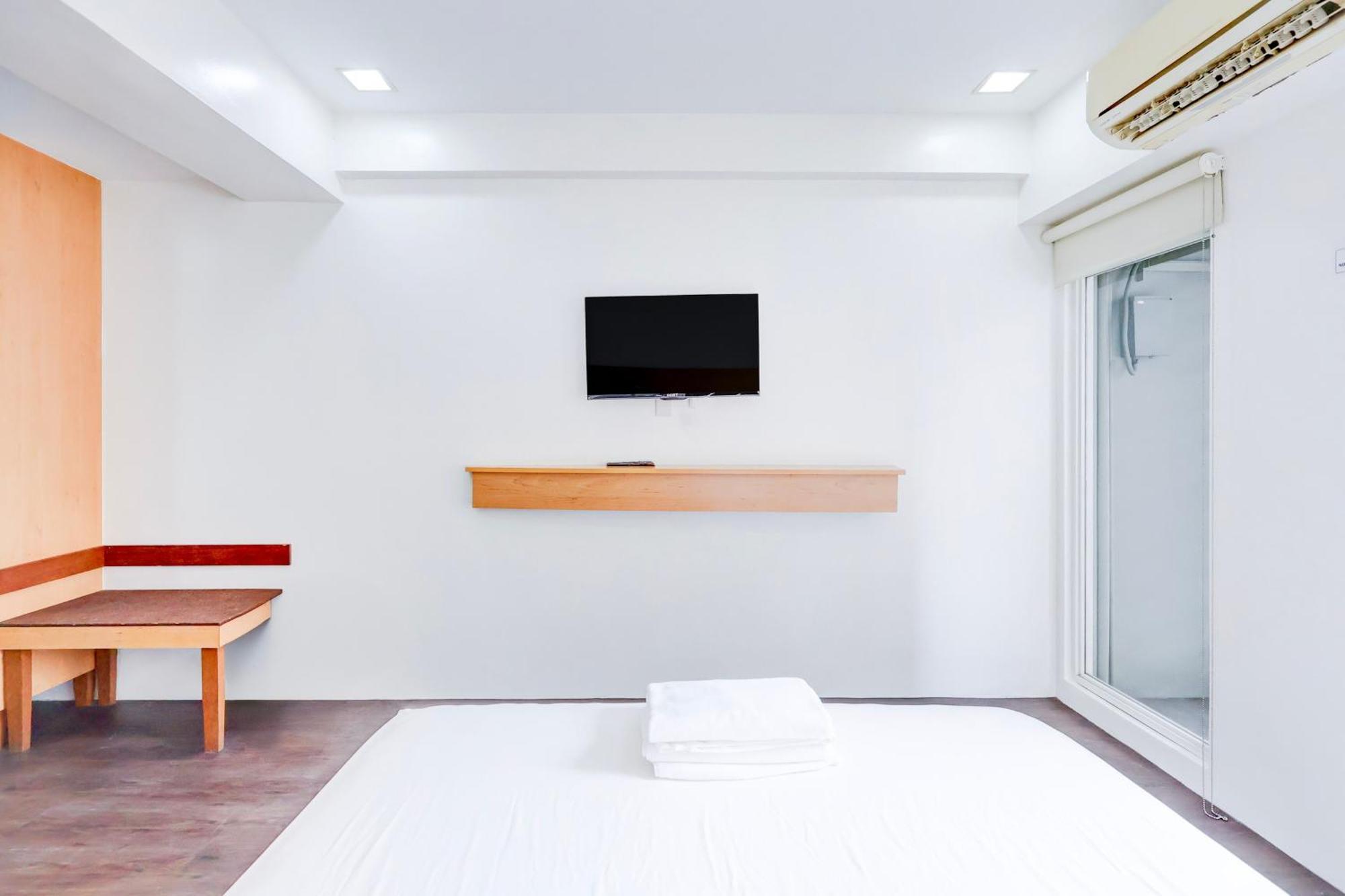 Collection O Brblock Boutique & Residences, Santa Cruz Olympia, Makati 马卡蒂 外观 照片